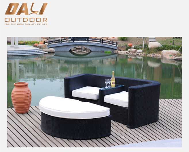 Conjunto de espreguiçadeira de vime de vime PE para pátio externo com apoio para os pés